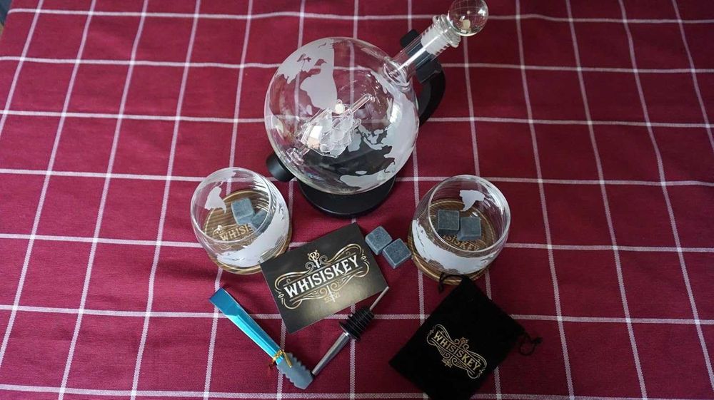 Zestaw do Whisky Szklanki Kamienie Pudełko Karafka Na Prezent + GRATIS
