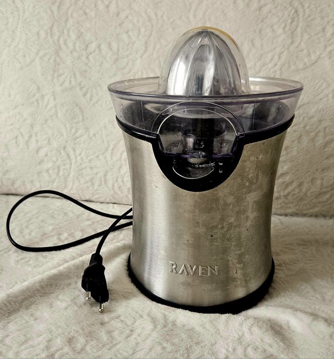 wyciskarka do cytrusów to model Raven EWY002.