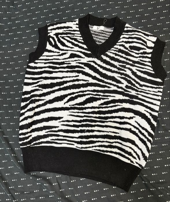 Жилетка зебра жіноча