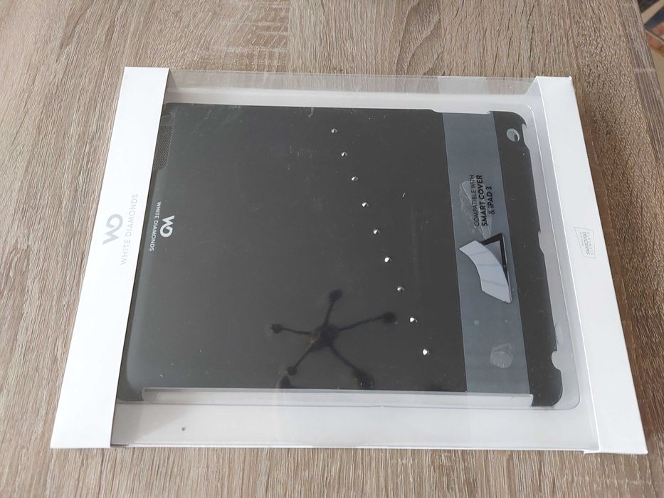 Czarne etui na iPada 3 diamenty Swarovskiego