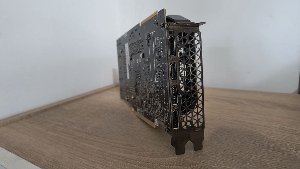 Placa gráfica PNY nvidia RTX 2070 super 8gb gddr6
