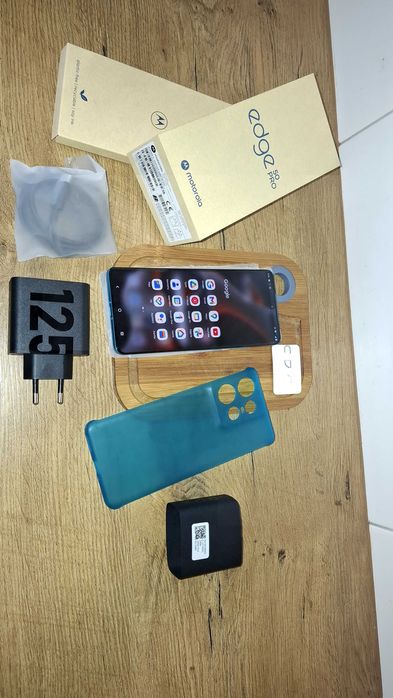 Motorola Edge 50 Pro  12/512gb