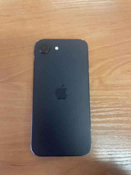 Iphone 16e kondycja 94%