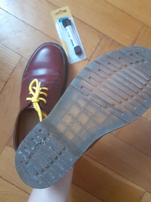 Bordowe Dr Martens