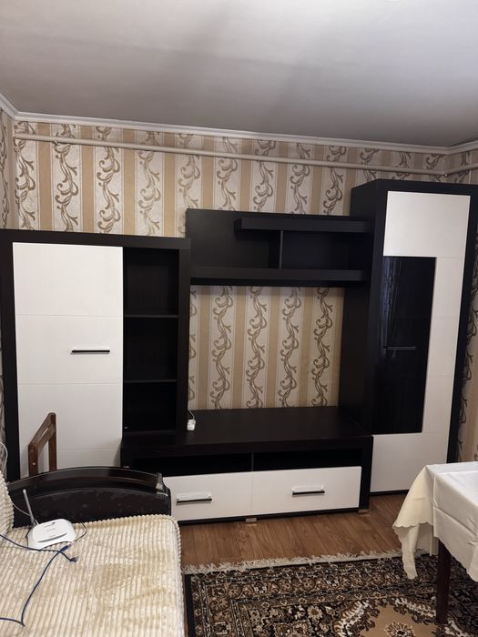 Меблі для вітальні, спальні