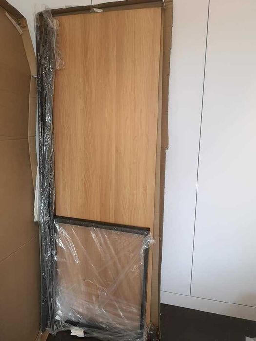 Wooden Table (New)64738473370370121