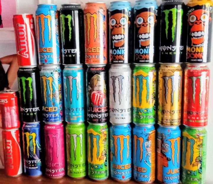 Latas Monster e variadas