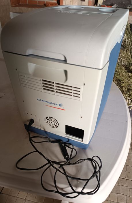Geleira camping gaz faz frio e quente 35 litros