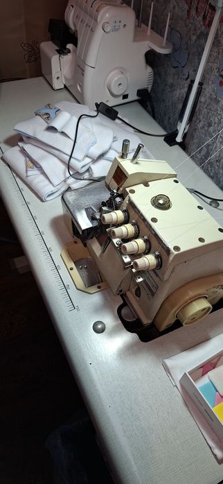 Швейна пром машина