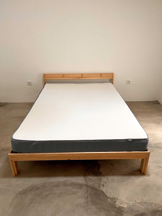Cama IKEA NEIDEN completa 140x200 c/ colchão - 2 unidades disponíveis.