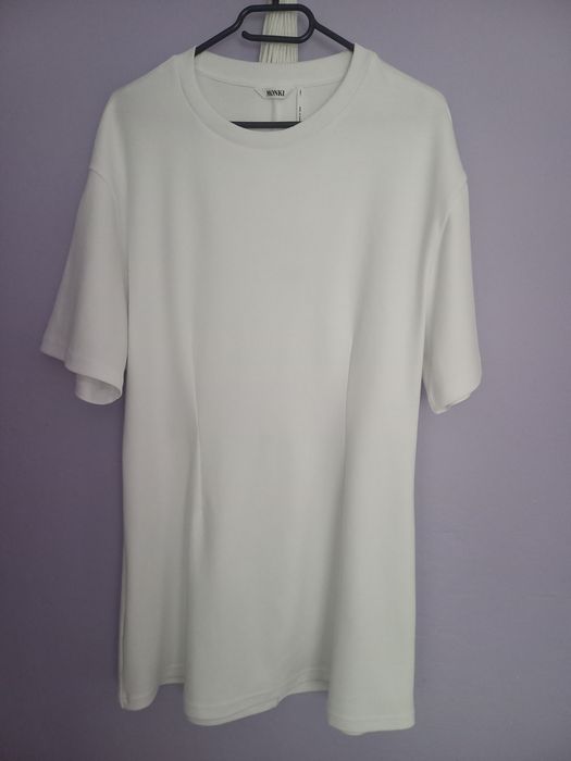 T-shirtowa sukienka  tunika L biała  Monki