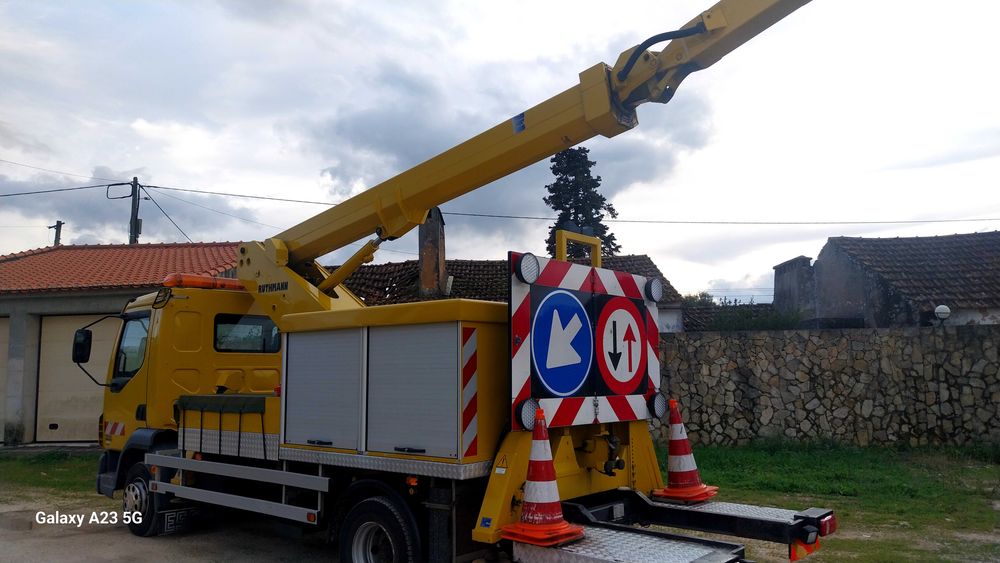 Aluguer de carrinha com Barquinha