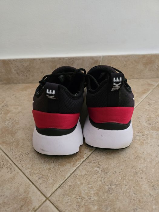 Nike Pocket Fly DM