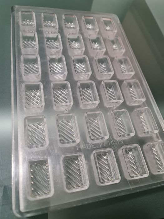 5 moldes para chocolate