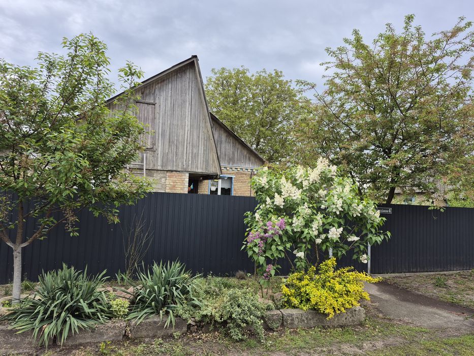 Будинок з ремонтом