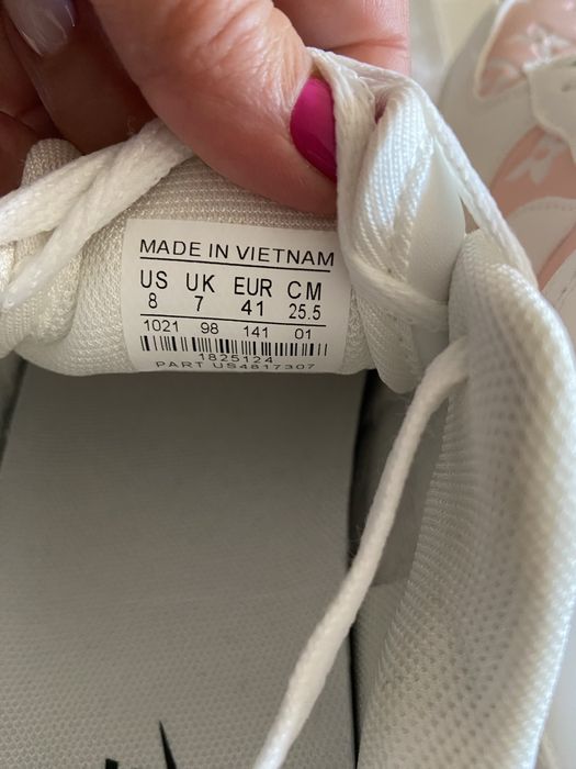 Buty sportowe Nike LV