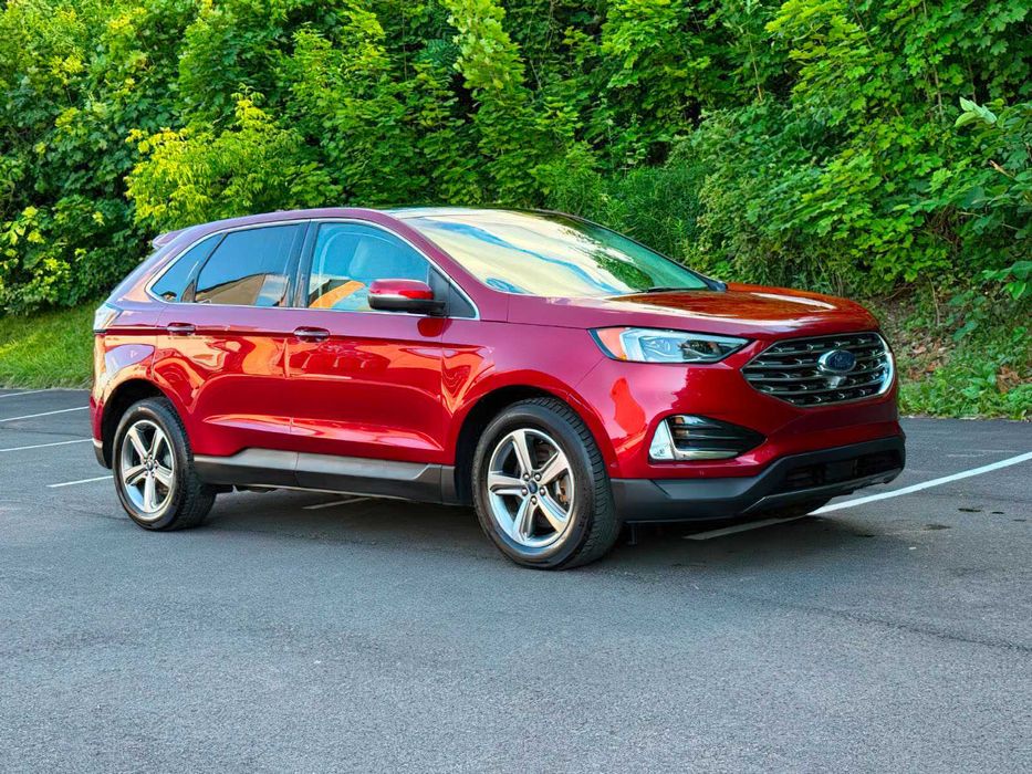 Ford Edge Titanium      2019