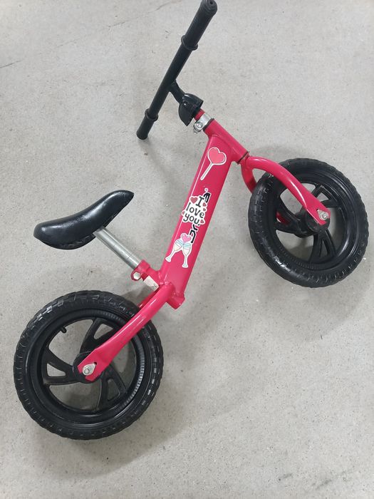 Rowerek biegowy OMNA ( Czerwony)