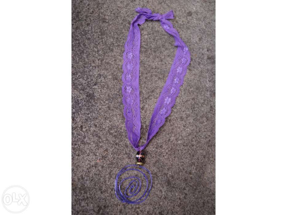 Colar com renda - modelo único