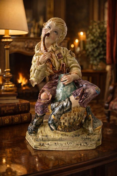 Фарфор Porcellana Capodimonte • “Giovane Viandante con l’Otre” • 30 cm