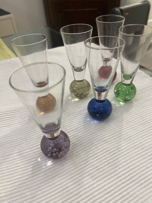 Copos licor (seis) com base colorida com bolhas