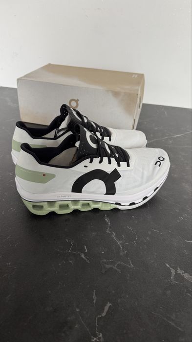 ON Cloudboom Echo „White / Black” | rozmiar 40.5 EU | Nowe, oryginalne