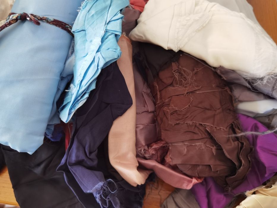 Taffeta Linings, Interfacing by the Meter, and Fabric Scraps64739012933634121