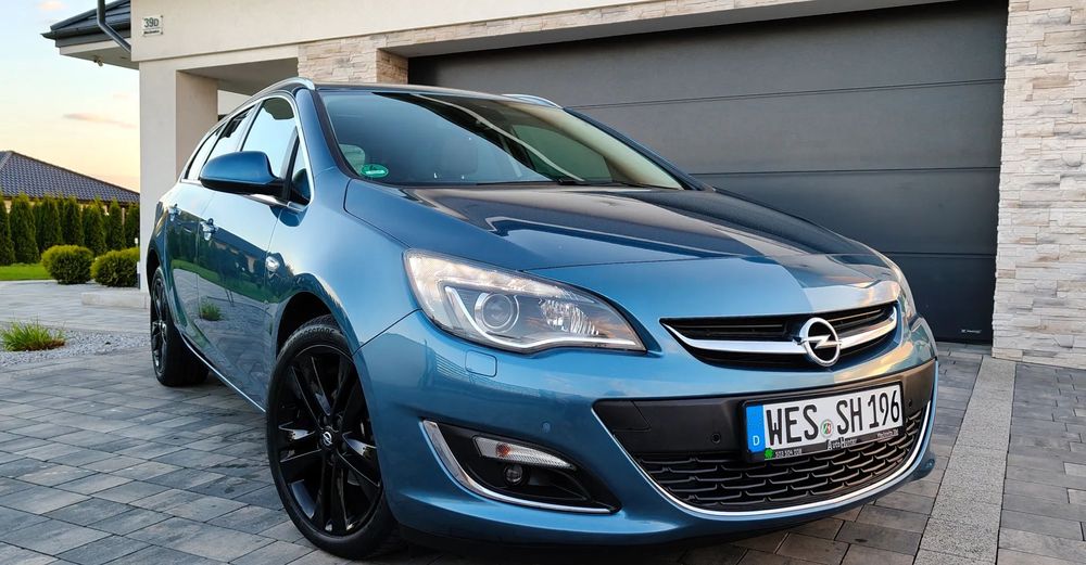 Opel Astra Wersja Exclusive! Bi-Xenon! Navi! Bogata wersja! 100% BEZWYPADKOWA!