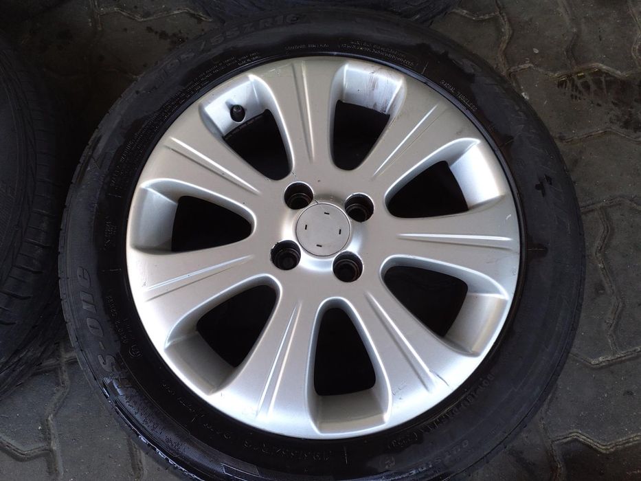 Jantes Opel R16 Com Pneus 195/55 Furação 4X100