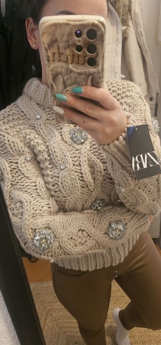 Cieply swetr Zara kamienie bizuteryjny