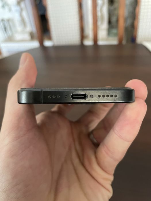 IPhone 15 pro 256gb (торг)