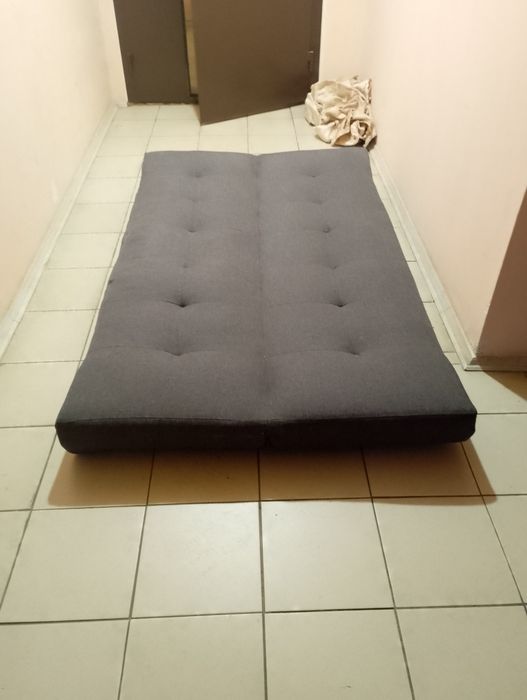 Диван раскладной.