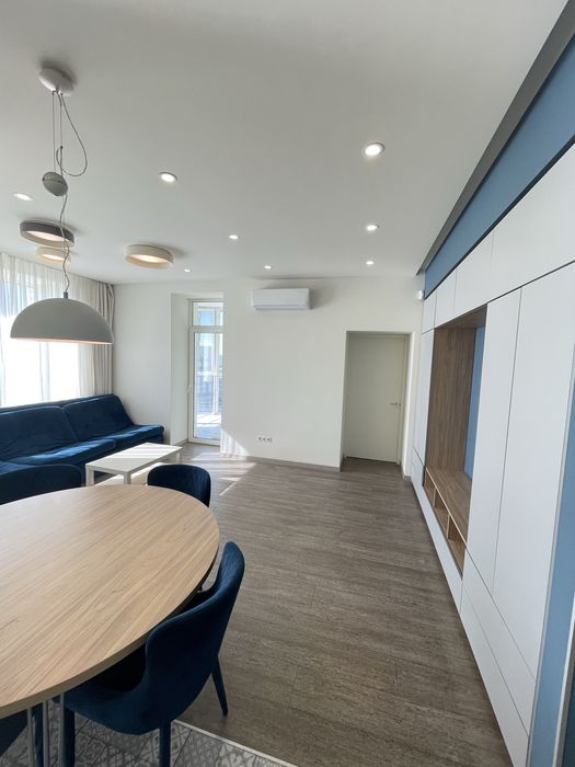 Продам 2-комн.кв. Центр, Менора, Литейная, 2А.