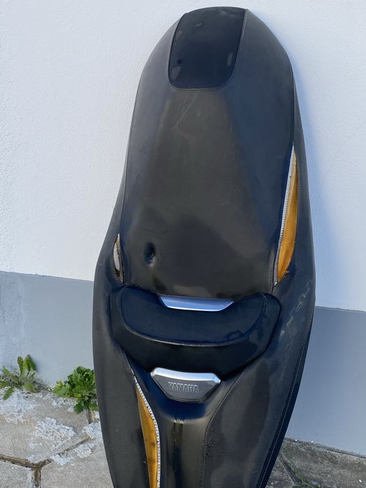 Banco Yamanha X-MaX