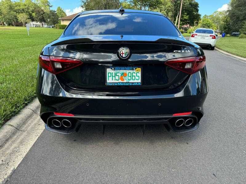 2018 Alfa Romeo Giulia Quadrifoglio