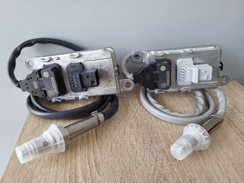 Czujniki Czujnik Nox Sensor Scania R, S Oryginał Nowy! Vitesco Zestaw ...