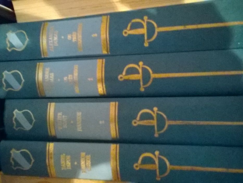 Coleções de livros em ótimo estado