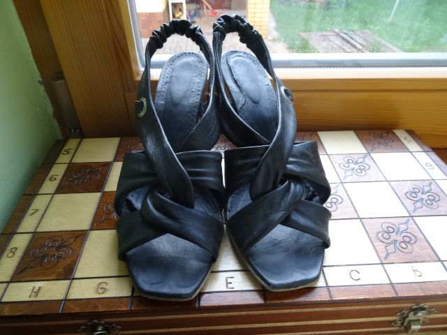 Buty, sandały - rozm. 38