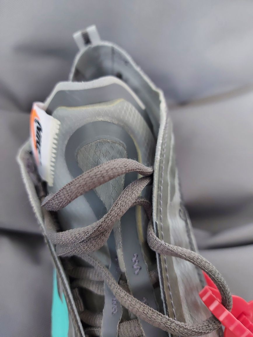 nike off white menta