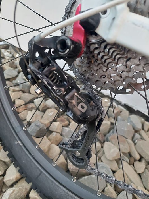 Rower full Giant Reign rama L downhill enduro