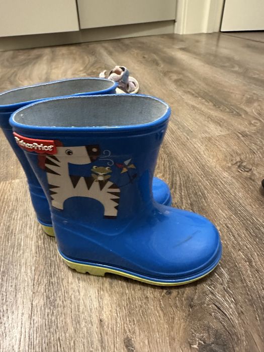 Дитяче взуття 18-21 розміри черевики, кросівки, чоботи