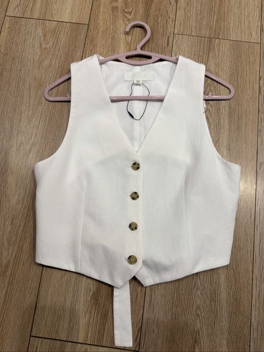 Новий Жилет Zara, з голою спинкою, розмір С.