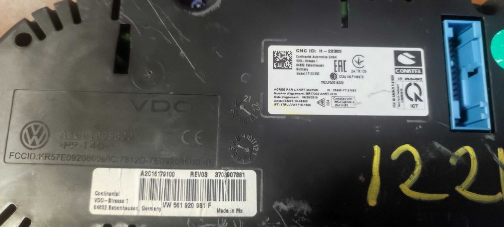 Цифровая приборная панель (Digital Cockpit) для автомобилей Volkswagen, вероятно, модель Golf или Tiguan179100