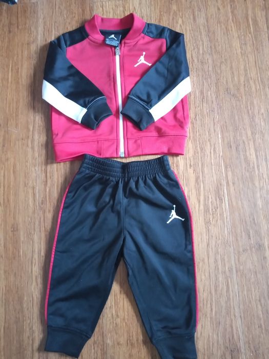 Dla chłopca!dres 12m firmy Jordan!