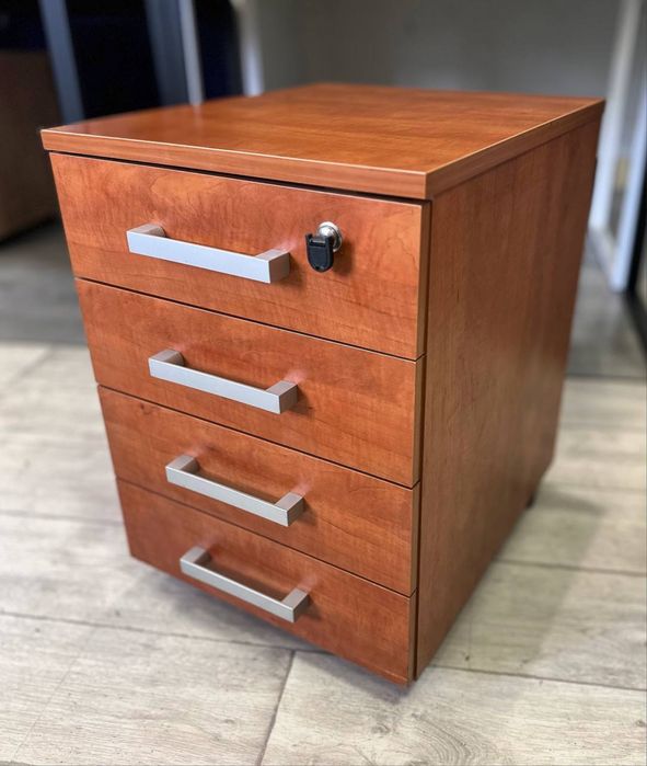 Распродажа Офисные Кресла Мебель Стулья Офісні Ствльці Крісла