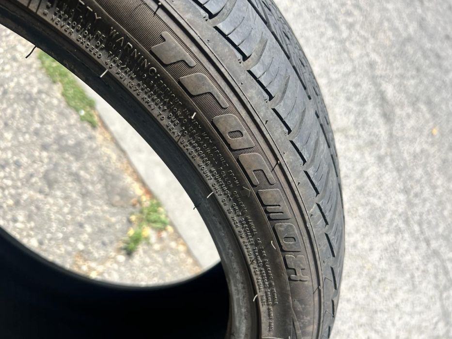 235/40/19 2 pneus