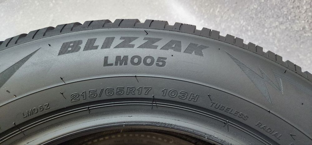 215.65.17 Bridgestone Blizzak LM005 4шт