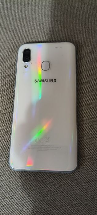 Samsung A40 zadbany
