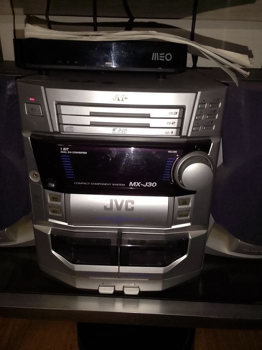 Rádio com um som espetacular e comando à distância