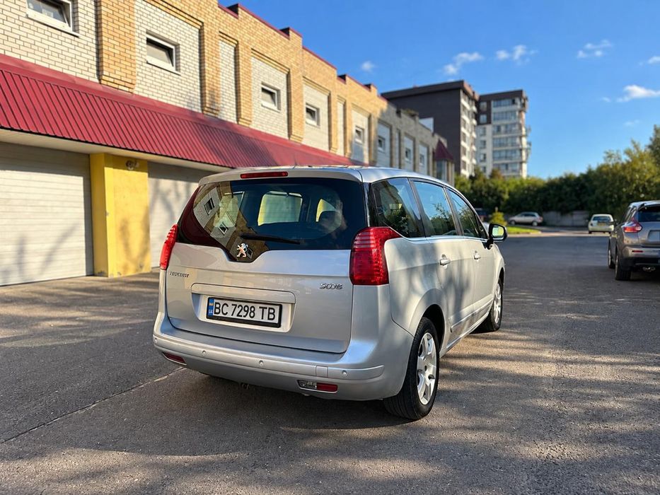 Пежо 5008 Дизель Автомат 7 місць